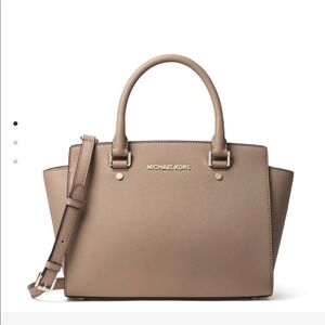 New Michael Kors Purse